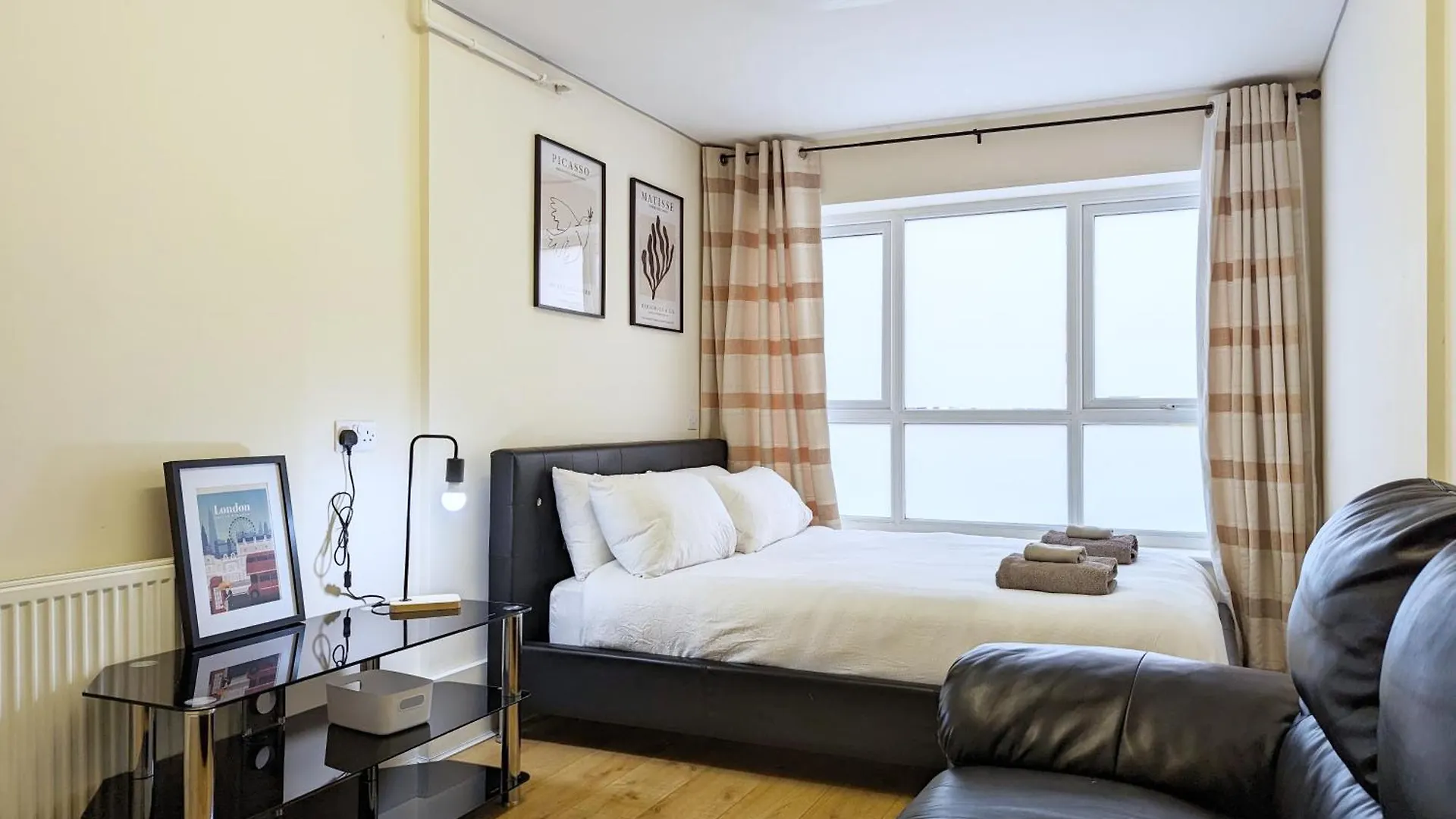 Holiday home Guest Rooms Near City Centre & Dock Free Parking Liverpool
